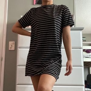 F21 | black and white striped t-shirt dress